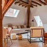 Grand Duplex Design 150m2 En Plein Coeur De Tours, Proche Gare トゥール