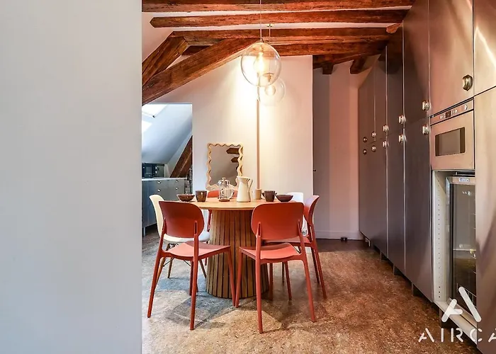 Grand Duplex De 150m2 - Hypercentre Tours, Refait A Neuf - Pour 6 Personnes Apartament Tours