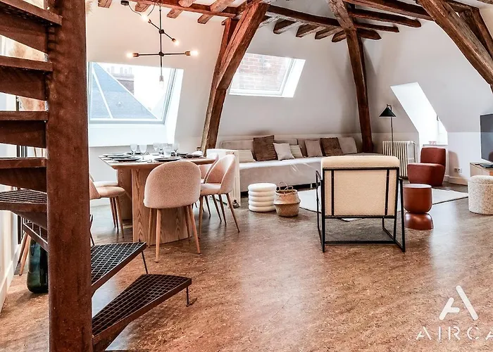 Grand Duplex De 150m2 - Hypercentre Tours, Refait A Neuf - Pour 6 Personnes Apartament